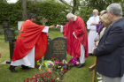 Blessing of the headstone